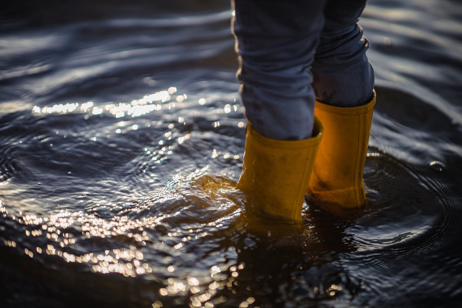 waterlogged construction sites in uae